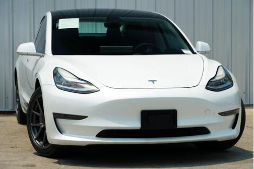 2020 Tesla Model 3 Standard Range Plus