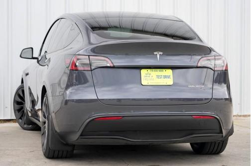 2022 Tesla Model Y Performance Dual Motor All-Wheel Drive