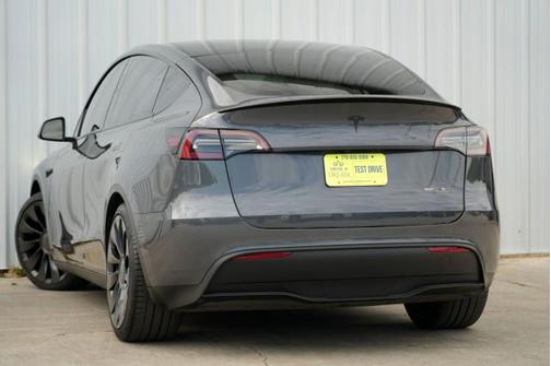 2022 Tesla Model Y Performance Dual Motor All-Wheel Drive