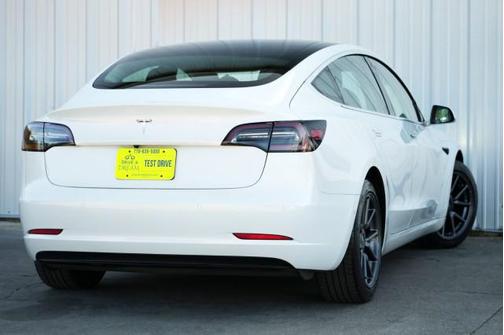 2020 Tesla Model 3 Standard Range Plus