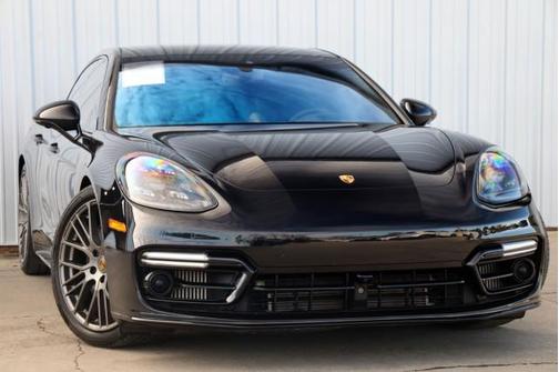 2022 Porsche Panamera Turbo S