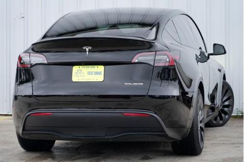 2022 Tesla Model Y Performance Dual Motor All-Wheel Drive