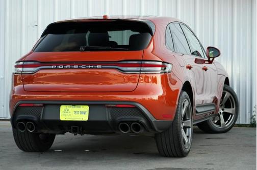 2023 Porsche Macan Base