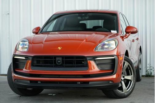 2023 Porsche Macan Base