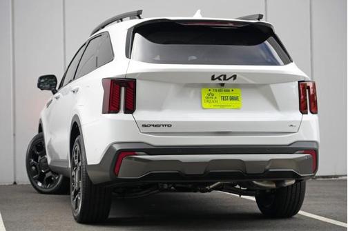 Glacial White Pearl 2025 Kia Sorento SX