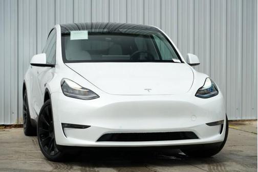 2022 Tesla Model Y Long Range Dual Motor All-Wheel Drive