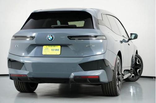 2022 BMW iX xDrive50