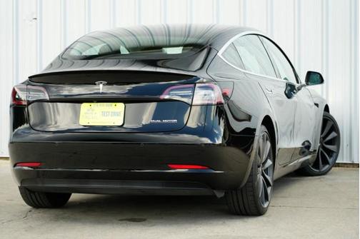2020 Tesla Model 3 Performance