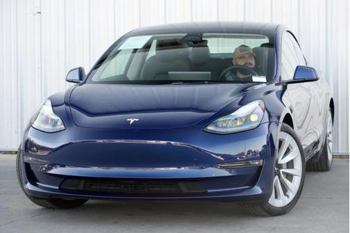 2022 Tesla Model 3 Long Range