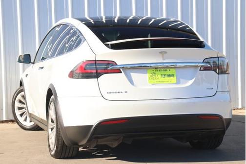 2017 Tesla Model X 75D