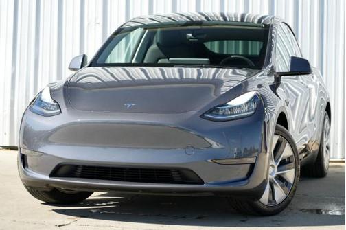 2023 Tesla Model Y Long Range Dual Motor All-Wheel Drive