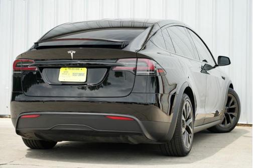 2023 Tesla Model X Standard Range