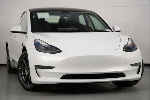 2023 Tesla Model 3 Standard Range