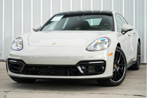 Chalk 2023 Porsche Panamera 4S