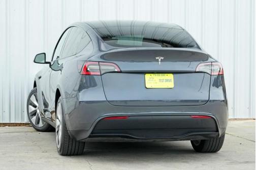 2021 Tesla Model Y Standard Range Rear-Wheel Drive