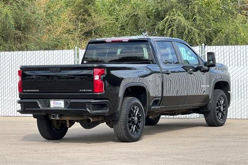 2024 Chevrolet Silverado 2500 Custom