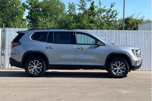 2025 GMC Acadia AWD AT4