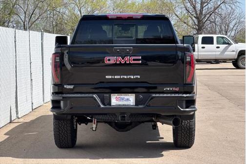 2025 GMC Sierra 2500 AT4