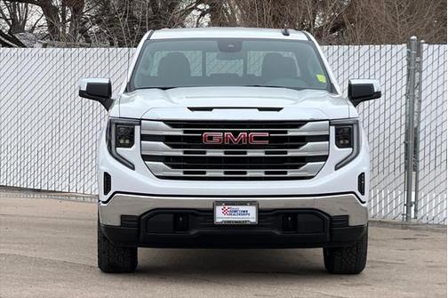 2025 GMC Sierra 1500 SLE