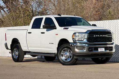 2020 RAM 2500 Tradesman Crew Cab 4X4 6'4' Box