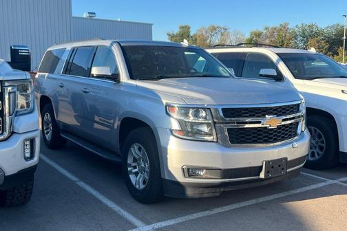 2017 Chevrolet Suburban LT