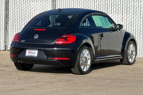 2013 Volkswagen Beetle 2.5L Fender Edition
