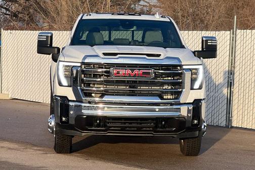 2026 GMC Sierra 3500 SLT