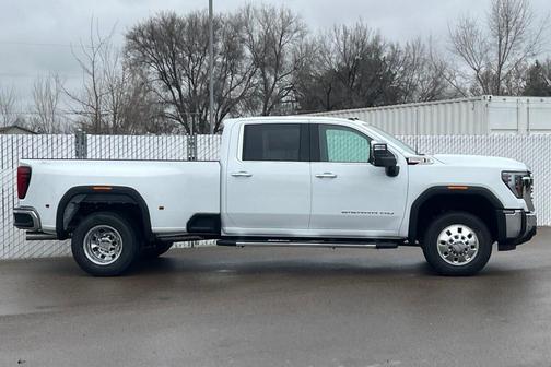 2026 GMC Sierra 3500 SLT