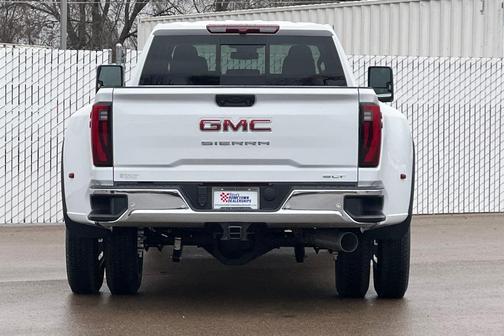 2026 GMC Sierra 3500 SLT