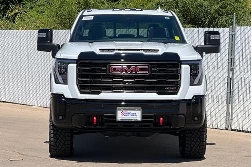 2025 GMC Sierra 2500 AT4