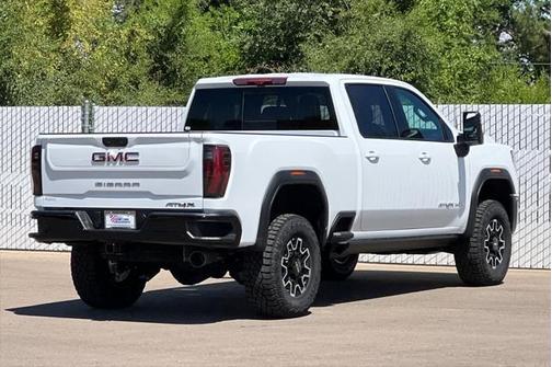 2025 GMC Sierra 2500 AT4