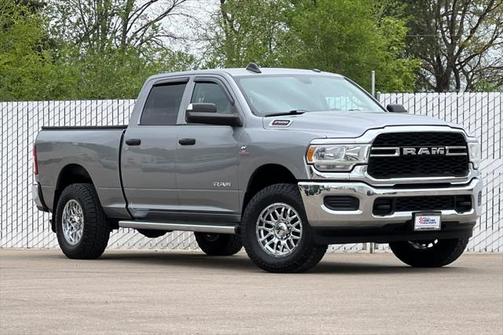 2020 RAM 2500 Tradesman Crew Cab 4X4 6'4' Box
