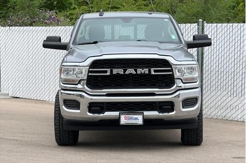 2020 RAM 2500 Tradesman Crew Cab 4X4 6'4' Box