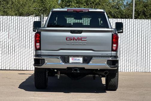 2026 GMC Sierra 2500 SLE