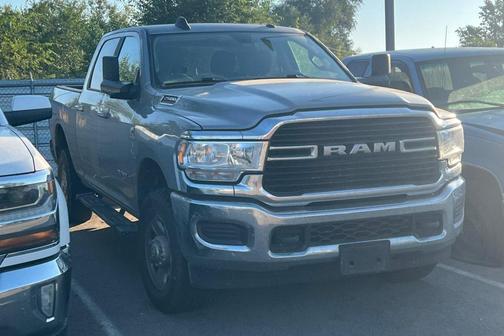 2020 RAM 2500 Big Horn Crew Cab 4X4 6'4' Box