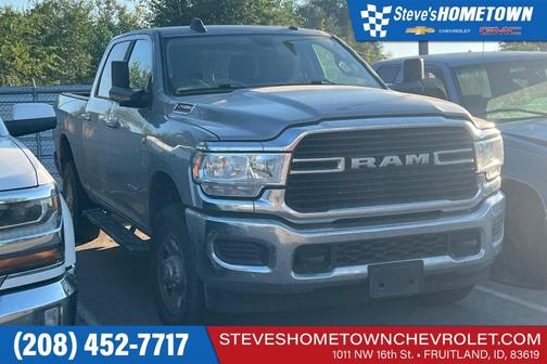 2020 RAM 2500 Big Horn Crew Cab 4X4 6'4' Box