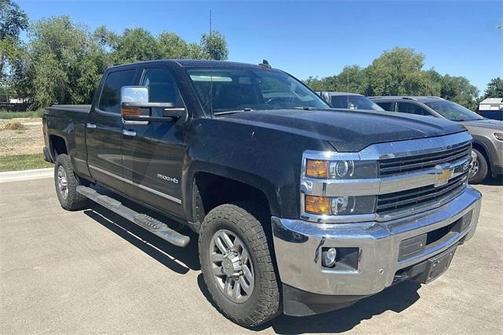 Photo 2 of 2 of 2015 Chevrolet Silverado 2500 LTZ
