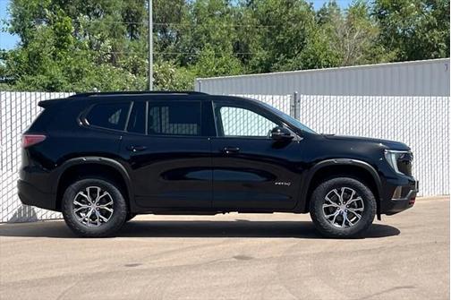 2025 GMC Acadia AWD AT4