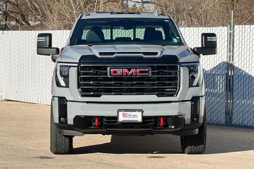 2025 GMC Sierra 2500 AT4