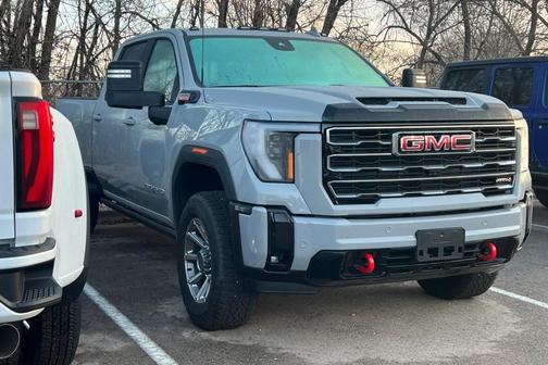 2025 GMC Sierra 2500 AT4