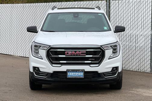 2024 GMC Terrain AWD AT4