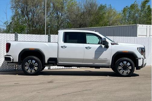 2025 GMC Sierra 2500 Denali