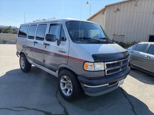 1994 Dodge Ram Wagon B150 3dr Passenger Van
