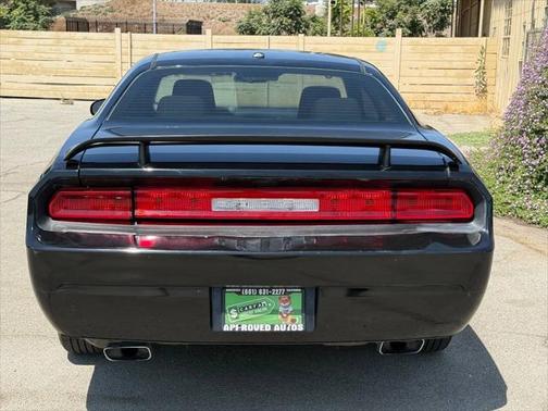 2011 Dodge Challenger Base