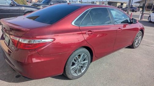 2016 Toyota Camry SE