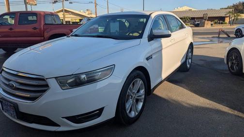 2014 Ford Taurus SEL