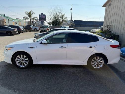 2018 Kia Optima LX