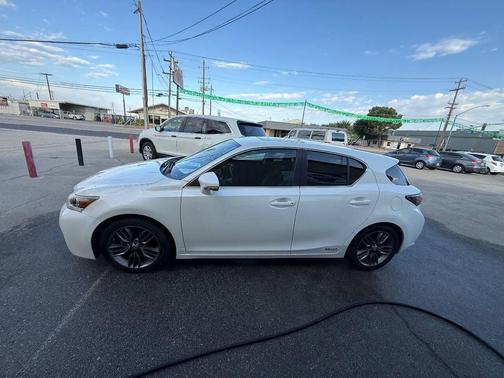 2013 Lexus CT 200h Base 4dr Hatchback