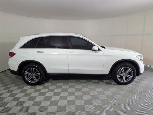 2021 Mercedes-Benz GLC 300