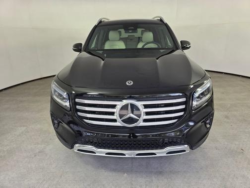 2024 Mercedes-Benz GLB 250 4MATIC